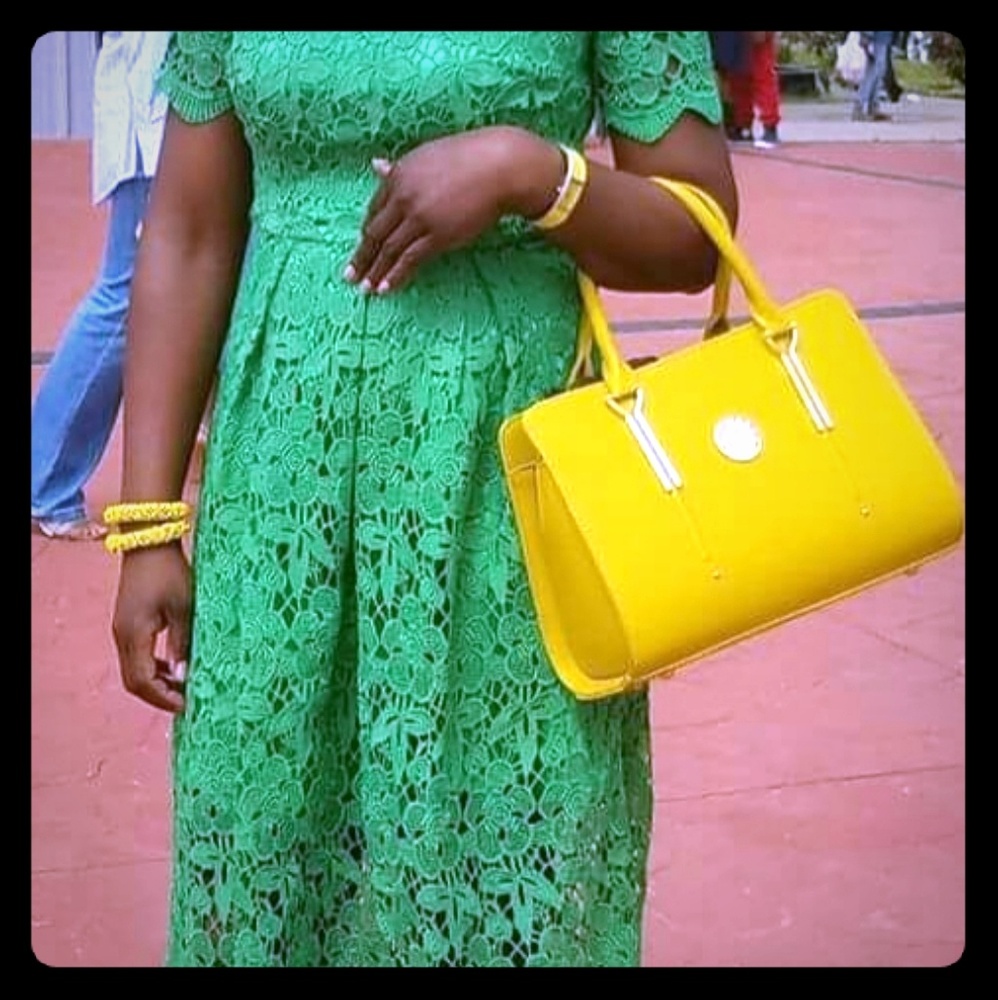 Medium Tote